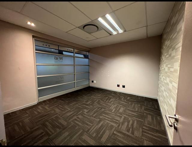 509M² OFFICE TO LET IN HIGHVELD